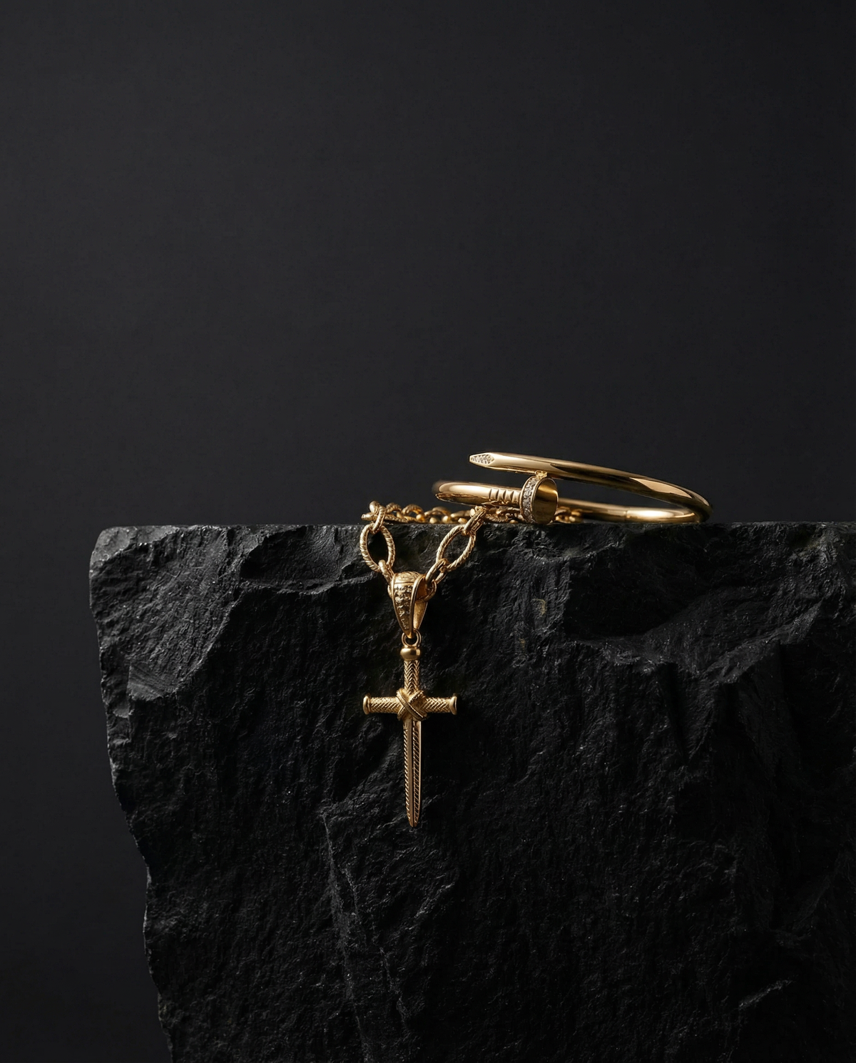Golden Cross — Iconic Jewelry Set