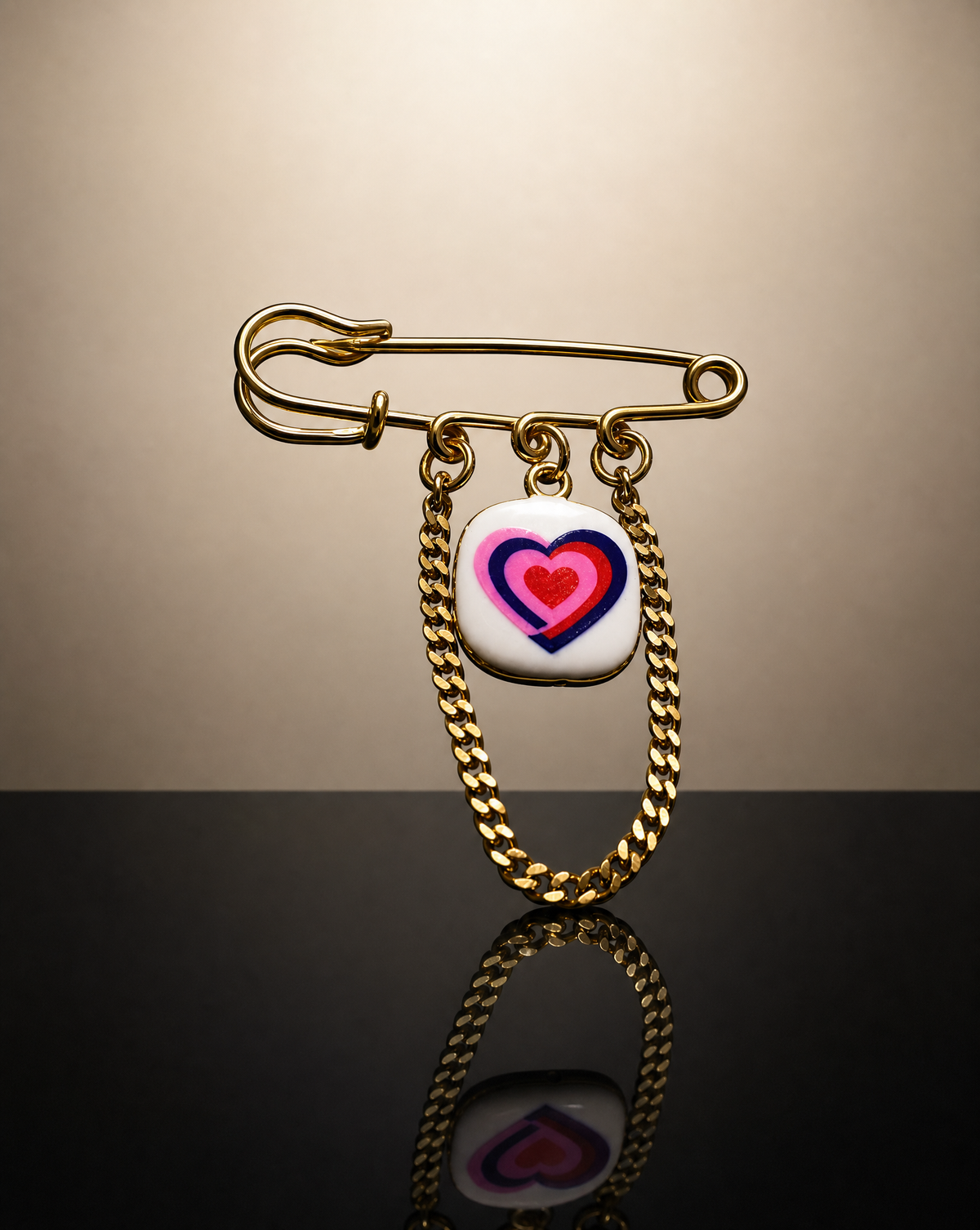 Retro Heart Pin Brooch | Pop Art Chain Charm Handmade