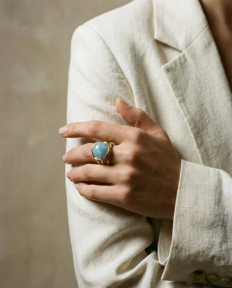 Aquamarine spinner ring side view – Phoebe's