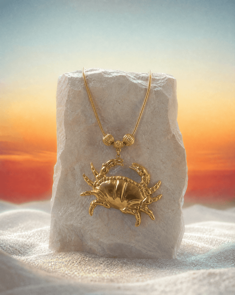 Gold crab statement necklace – Phoebe's