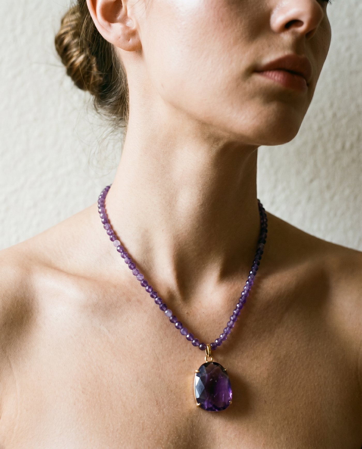 Amethyst Bead Necklace with Oval Pendant