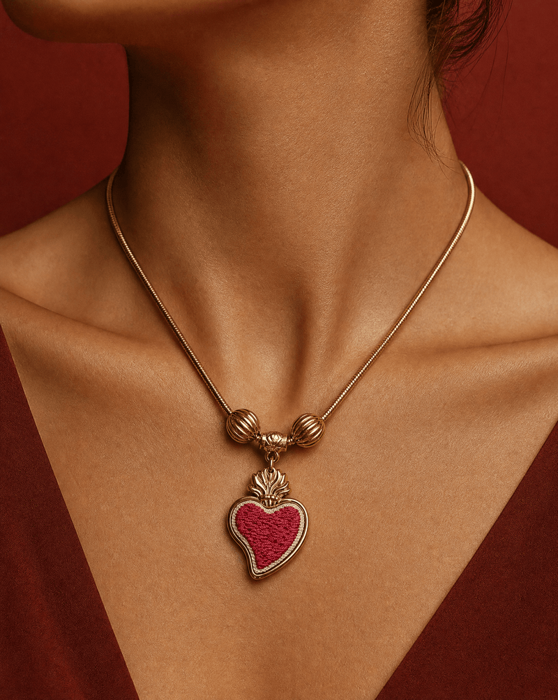Embroidered Sacred Heart necklace – Phoebe's
