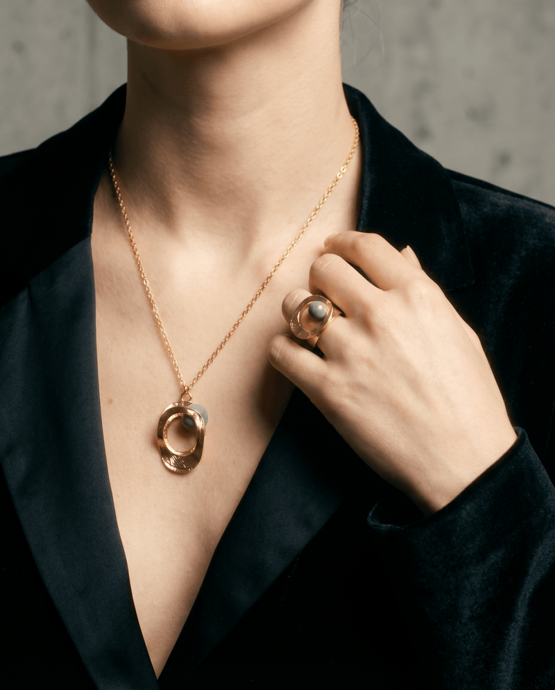 Labradorite oval pendant necklace and statement ring set – Phoebe's