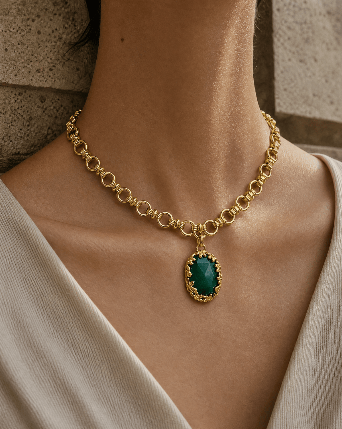 Natural Stone Medallion Link Chain Necklace, Baroque Setting – Phoebe's