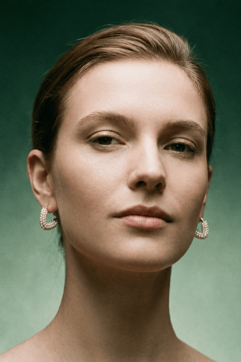 Small seed pearl hoop earrings – Phoebe's