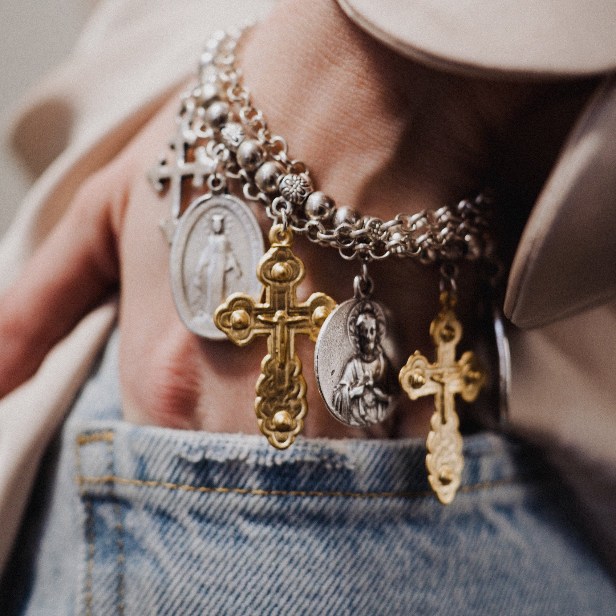 Virgin Mary Necklace - Christian Jewelry for Women - Miraculous Medals Catholic - Virgin Mary Charms - Catholic Jewelry - Virgin Mary Pendant 