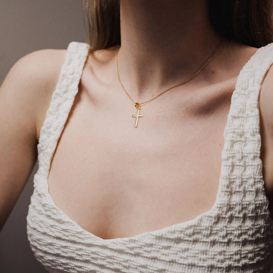 Dainty-Cross-Necklace-Sterling-Silver-Timeless-Elegance-and-Meaning Phoebe`s