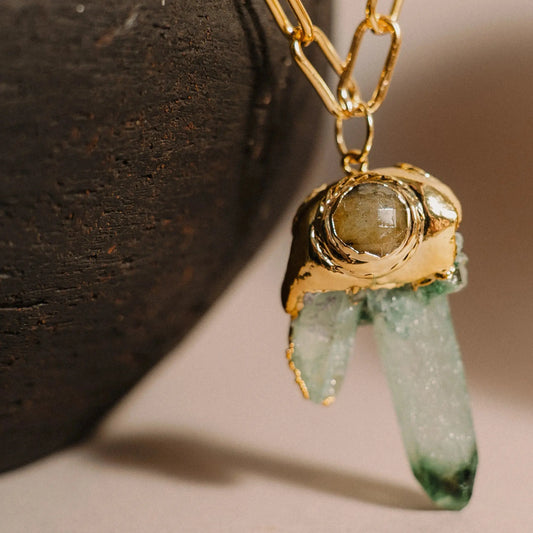 Discover the Elegance and Energy of Gemstone Necklaces - Phoebe`s