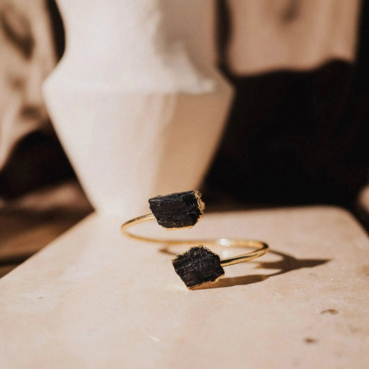 Buy-Gemstone-Bracelet-Online-Discover-Meaningful-Elegance Phoebe`s