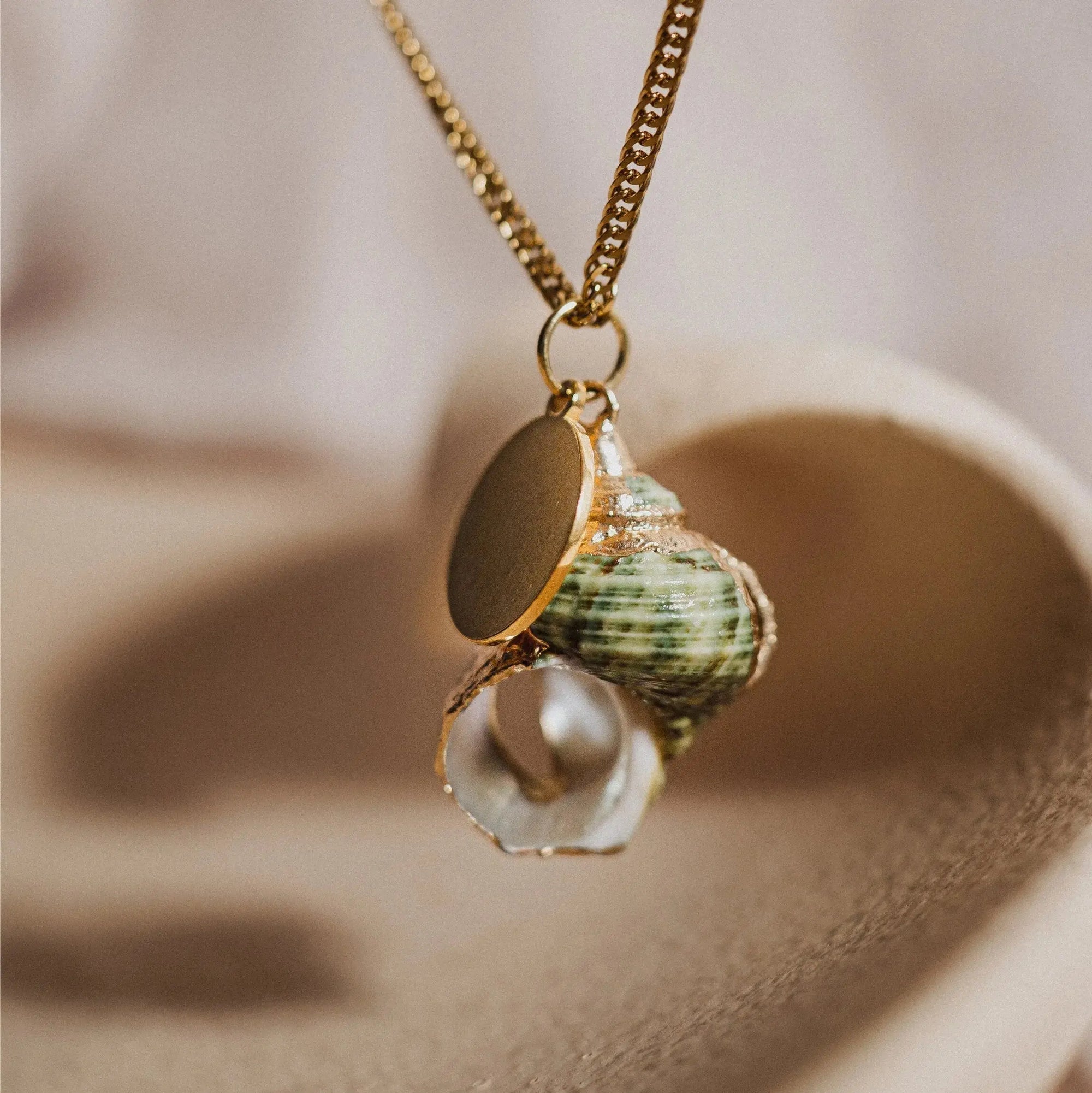 Summer-Charm-Necklace-The-Must-Have-Accessory-for-the-Season Phoebe`s