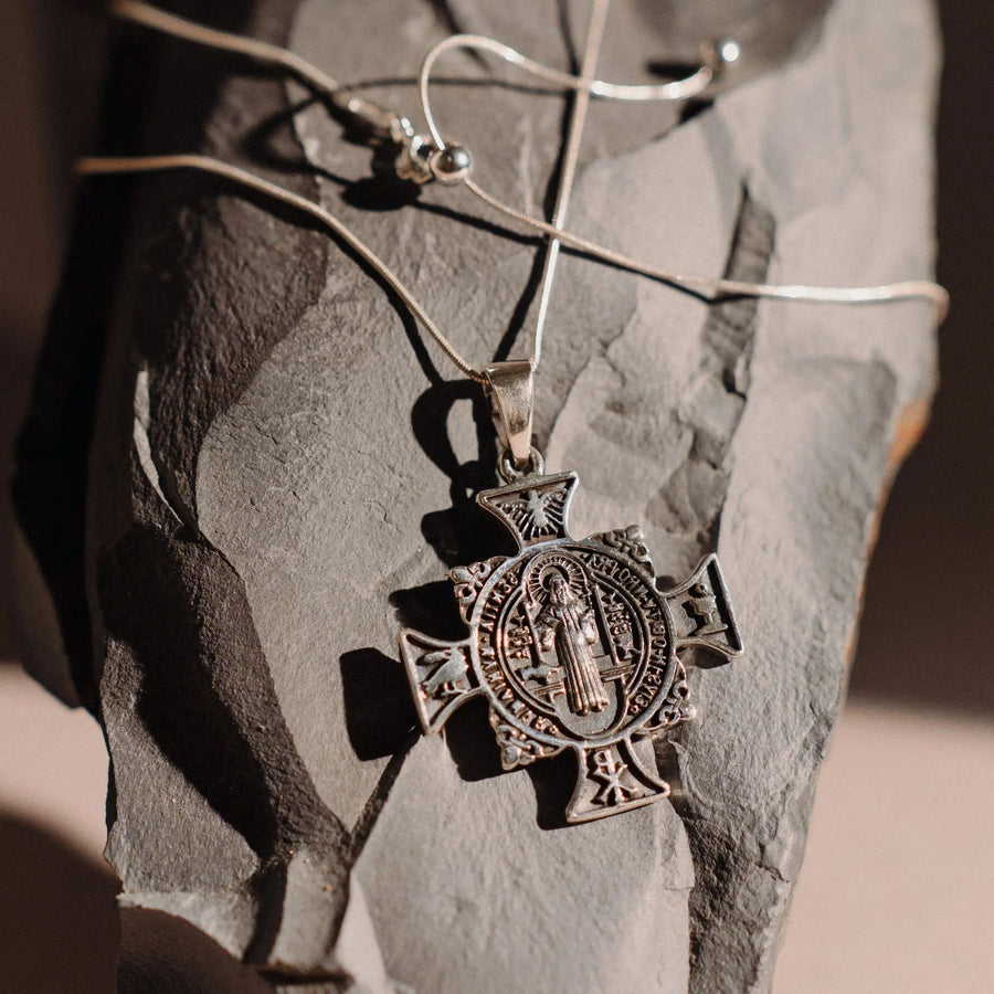 Cross-of-St.-Benedict-A-Powerful-Symbol-of-Protection-and-Faith Phoebe`s