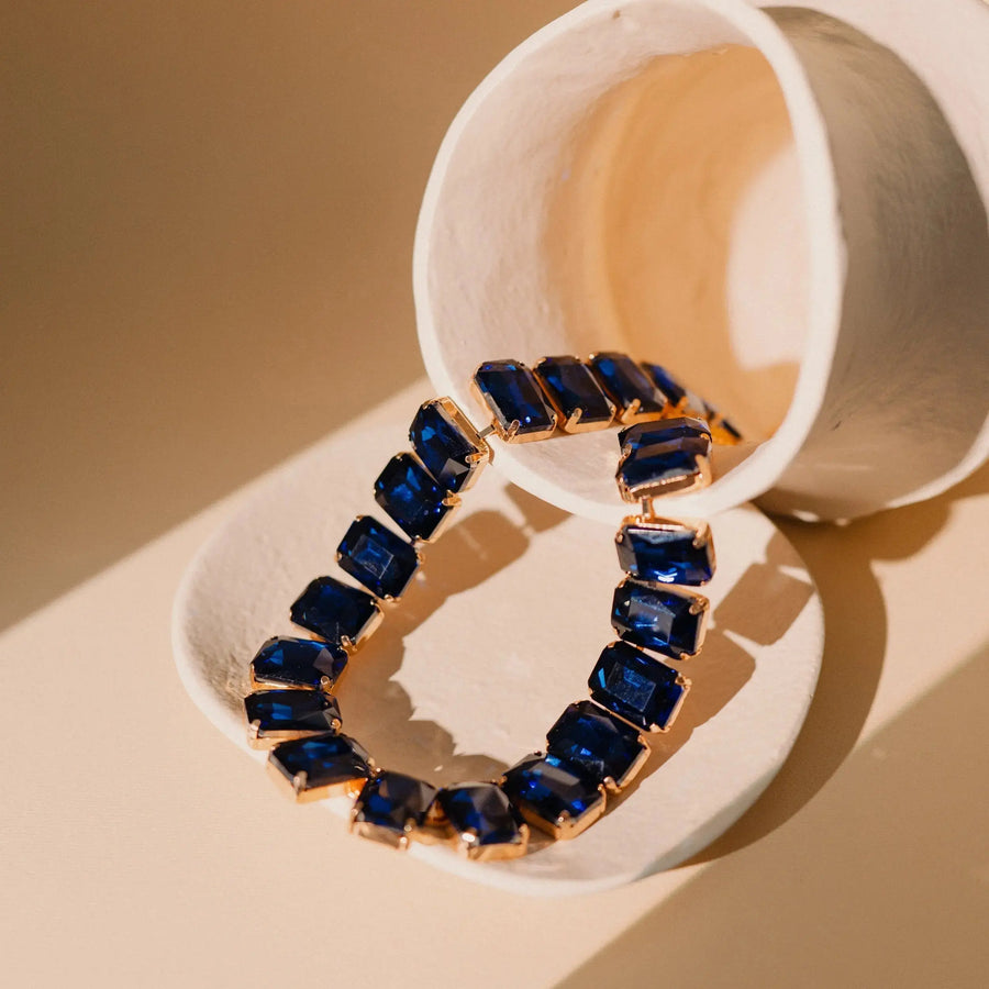Sparkly-Choker-The-Glamorous-Touch-That-Transforms-Your-Style Phoebe`s