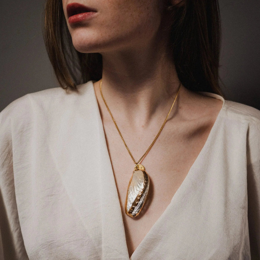 Seashell-Statement-Necklace-Ocean-Inspired-Glamour Phoebe`s