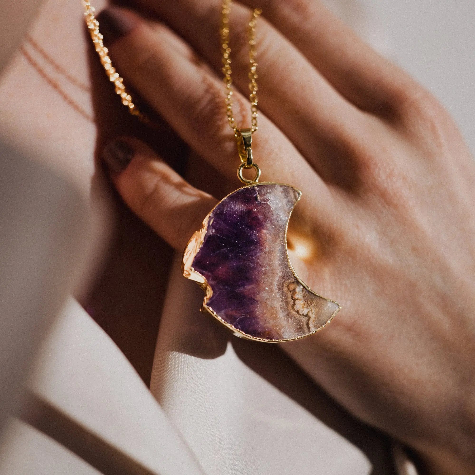 Unveiling the Mystique of Amethyst Jewelry: Claire's Journey to Empowerment