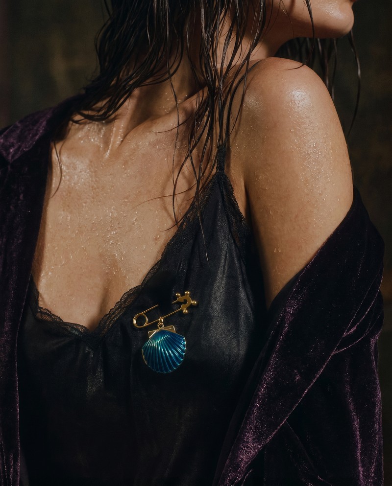 Scallop Shell Locket Pin Brooch | Coastal