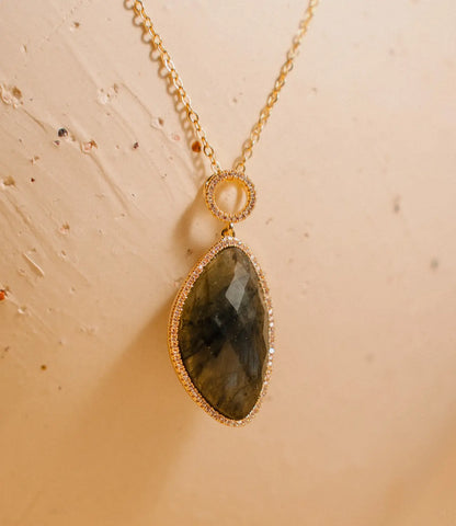 18K Gold-Plated Natural Stone Necklaces – Drops of Light Collection PHOEBE'S 