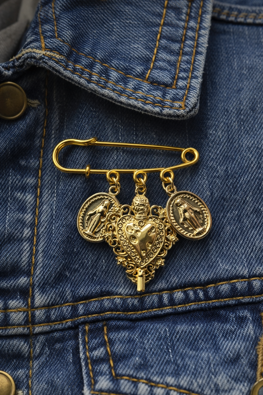 Devotional Brooch of the Sacred Heart