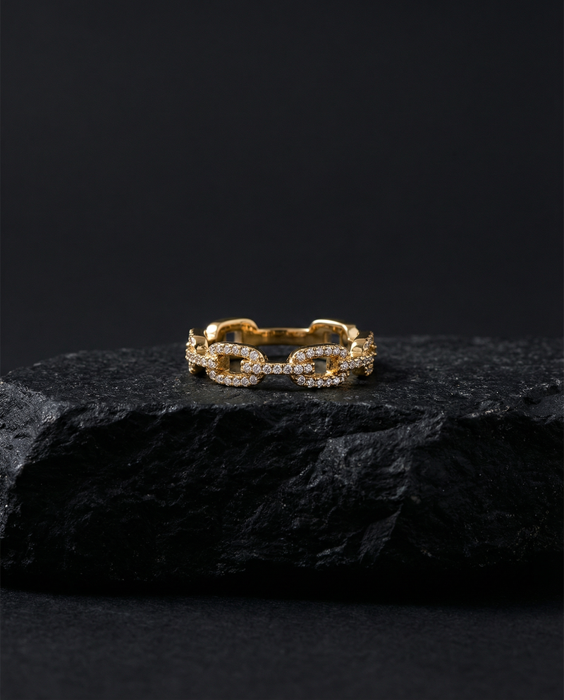 Elegant Link Ring