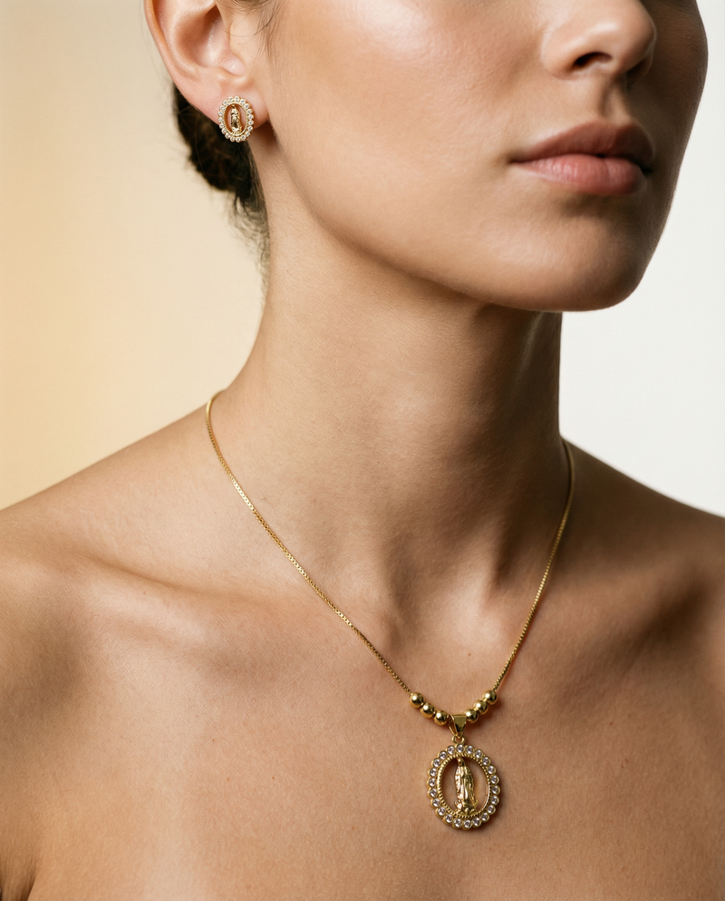 Halo Medallion Jewelry Set