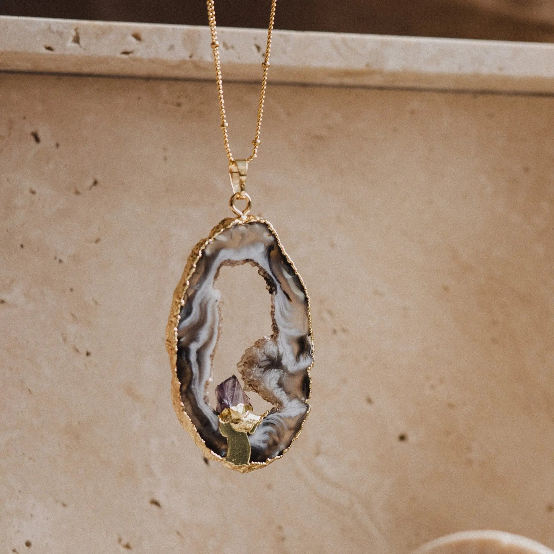 Natural Raw Agate Rough Pendant Necklace, Crystal hole and Cluster Gemstone Necklace, Agate Slice Necklace, Gift for Her