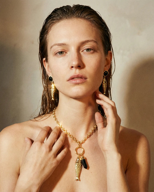 Black Agate Set with Goldfish and Gold-Plated Chain Phoebe`s  