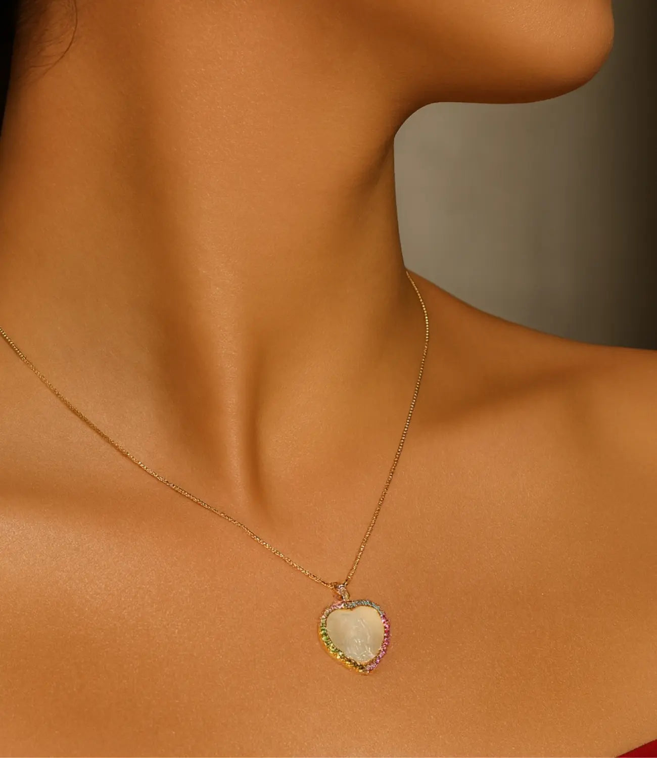 Catholic Carved Mother-of-Pearl Set – Necklace and Earrings with Heart Pendant PHOEBE'S 