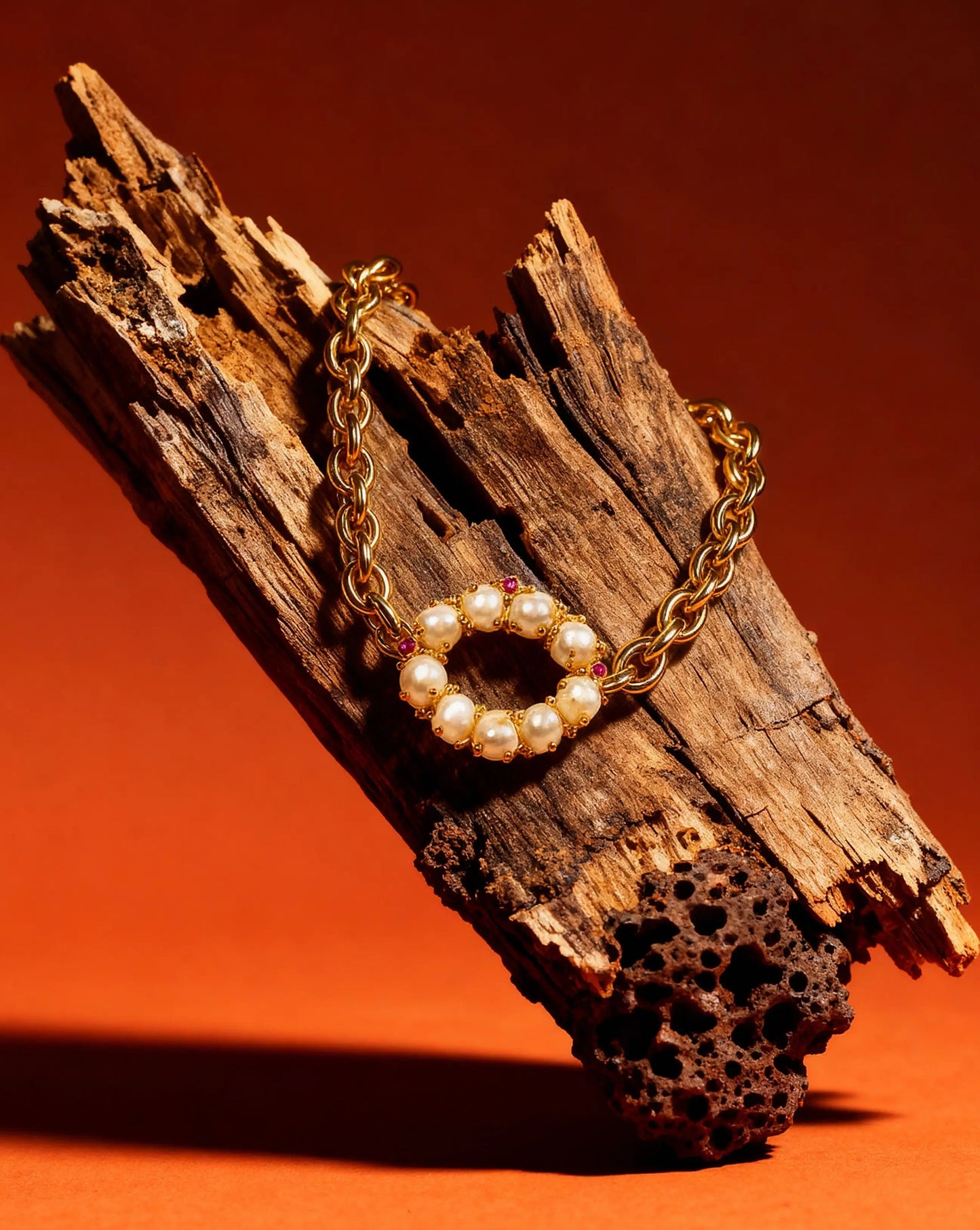 Chunky Choker with Pearl and Cubic Zirconia Hoop – White or Fuchsia Edition PHOEBE'S 