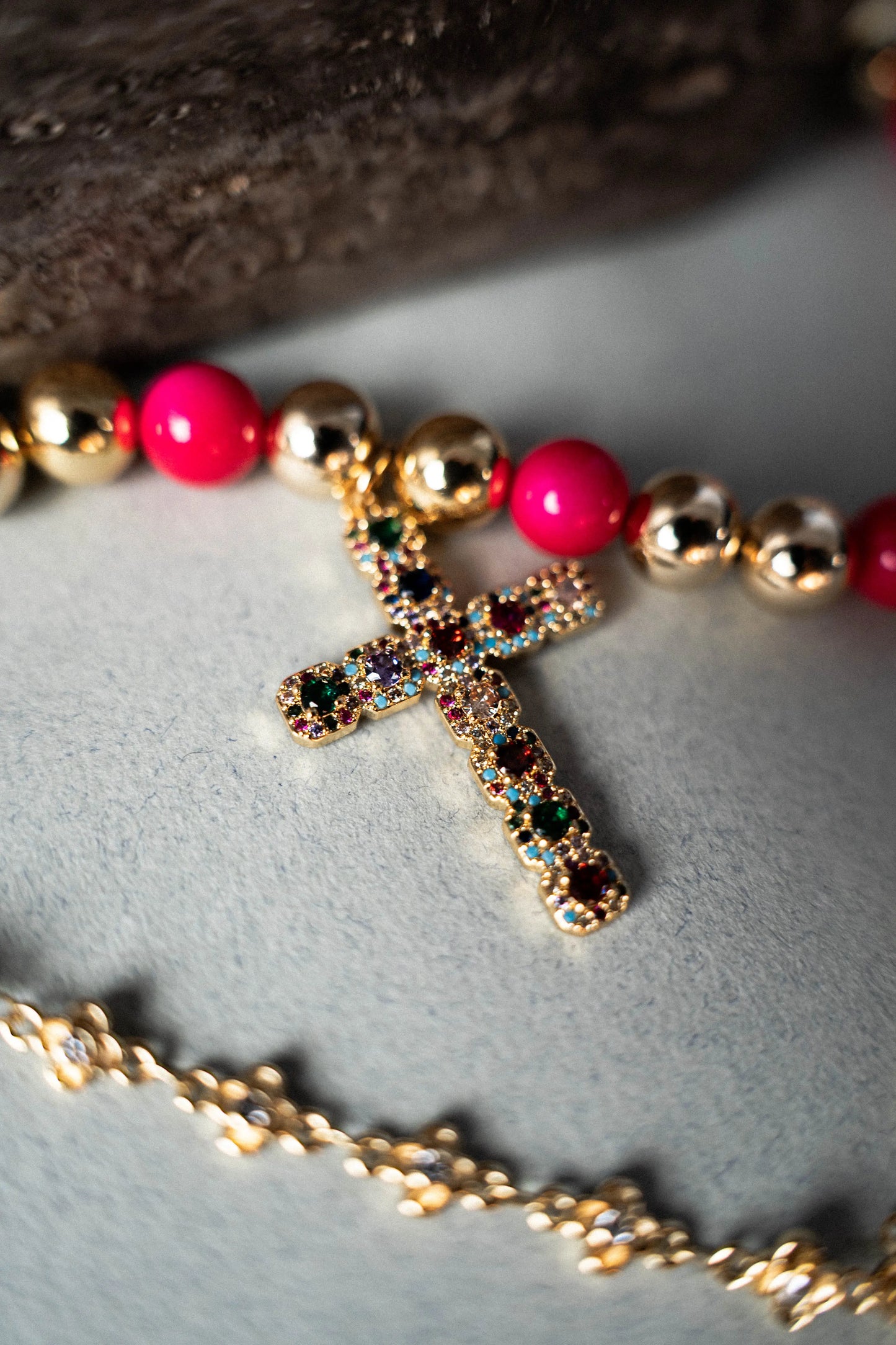 Cross Necklace – A Symbol of Faith with a Vibrant Touch&nbsp; PHOEBE'S 