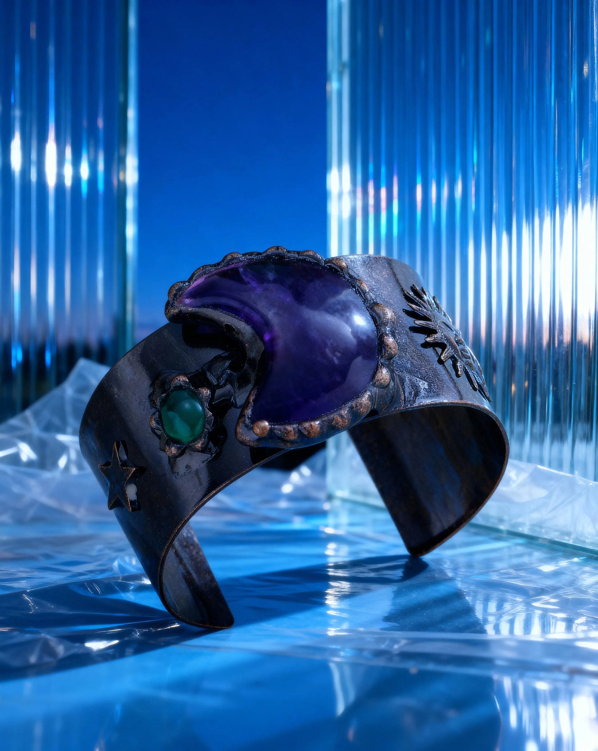 Cuff Bracelet with Natural Stone – Rose Quartz or Amethyst Phoebe`s 