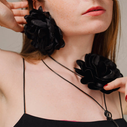 Flower Choker, Fashion Choker, Black Necklace, Statement Necklace