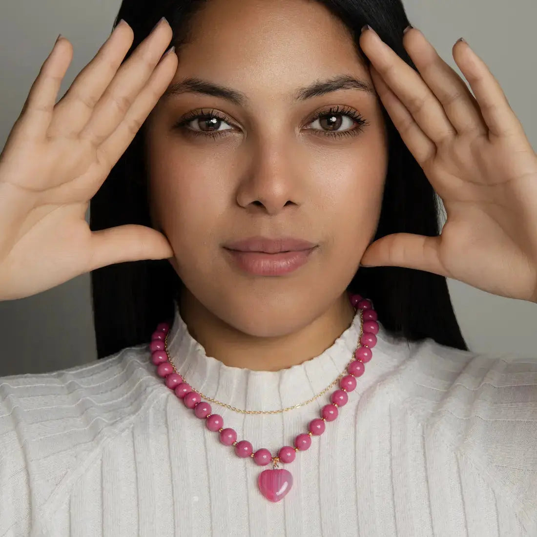 Fuchsia Bead Necklace with Natural Agate Heart PHOEBE'S 