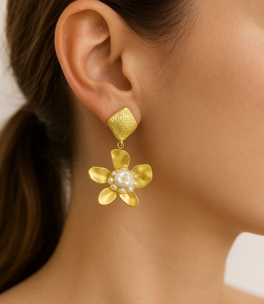 Gold Flower Earrings with Natural Pearls PHOEBE'S 