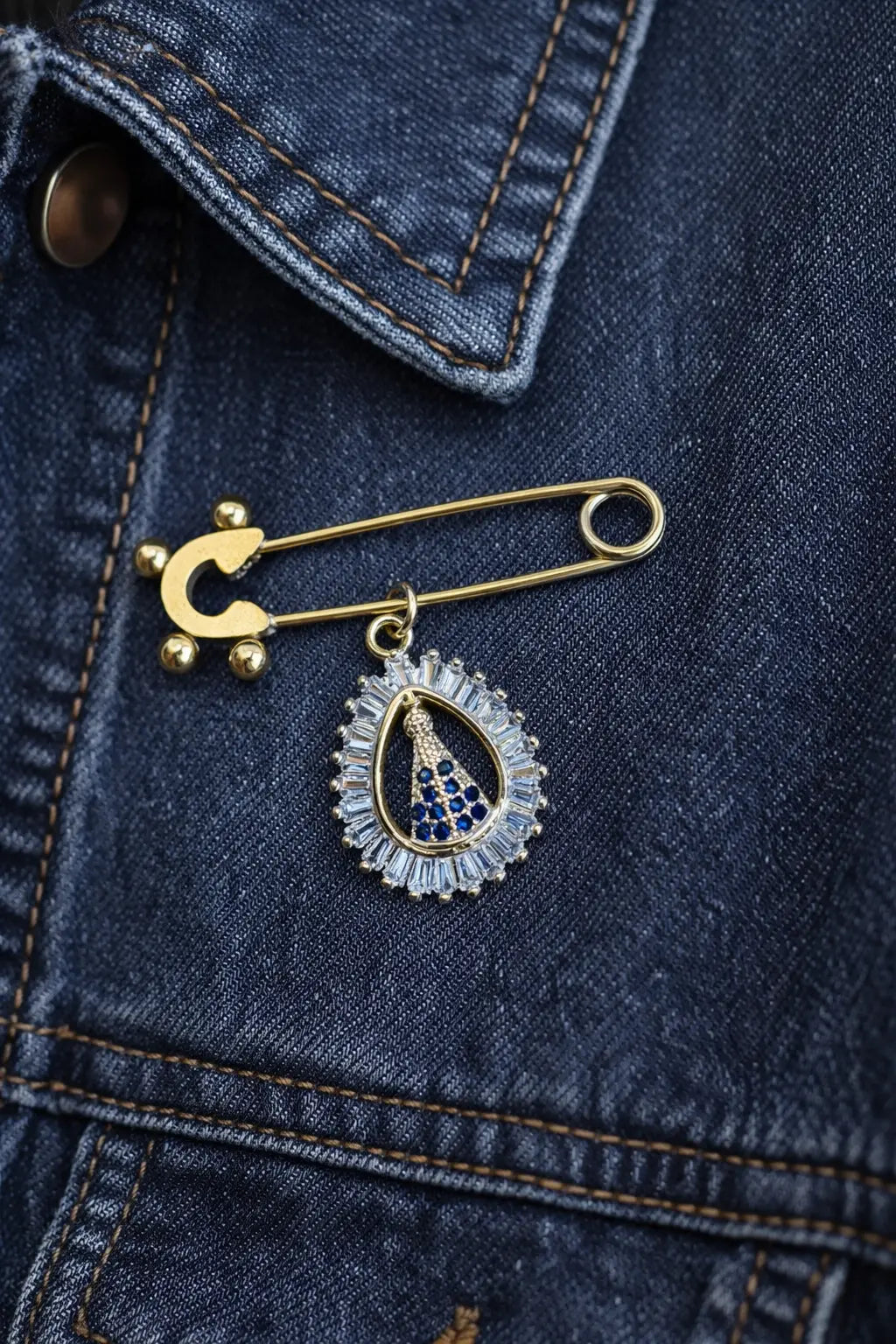 Gold Safety Pin Brooch with Marian Medal PHOEBE`S 