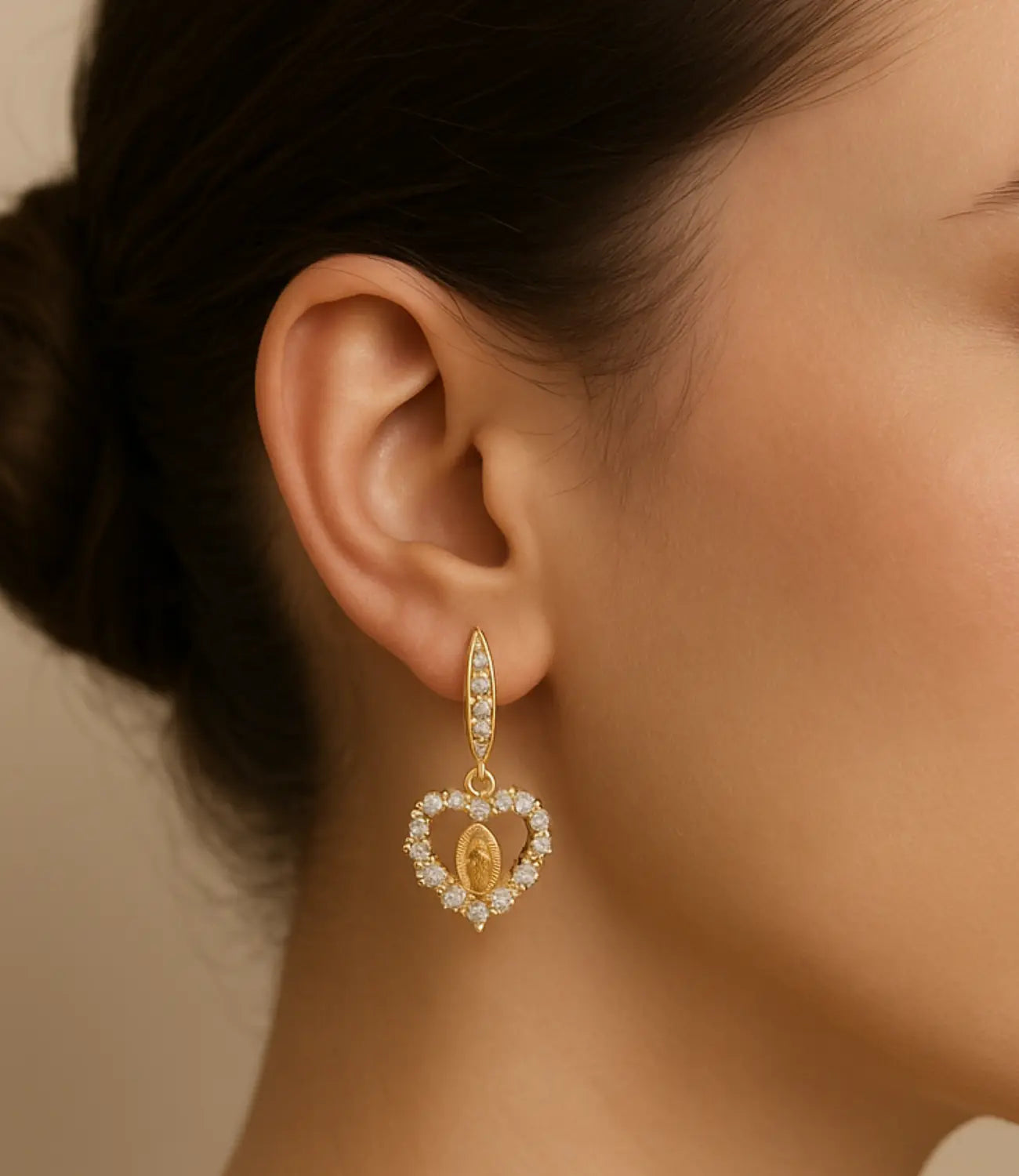 Heart Earrings with Virgin Mary – 18K Gold Plated PHOEBE'S 