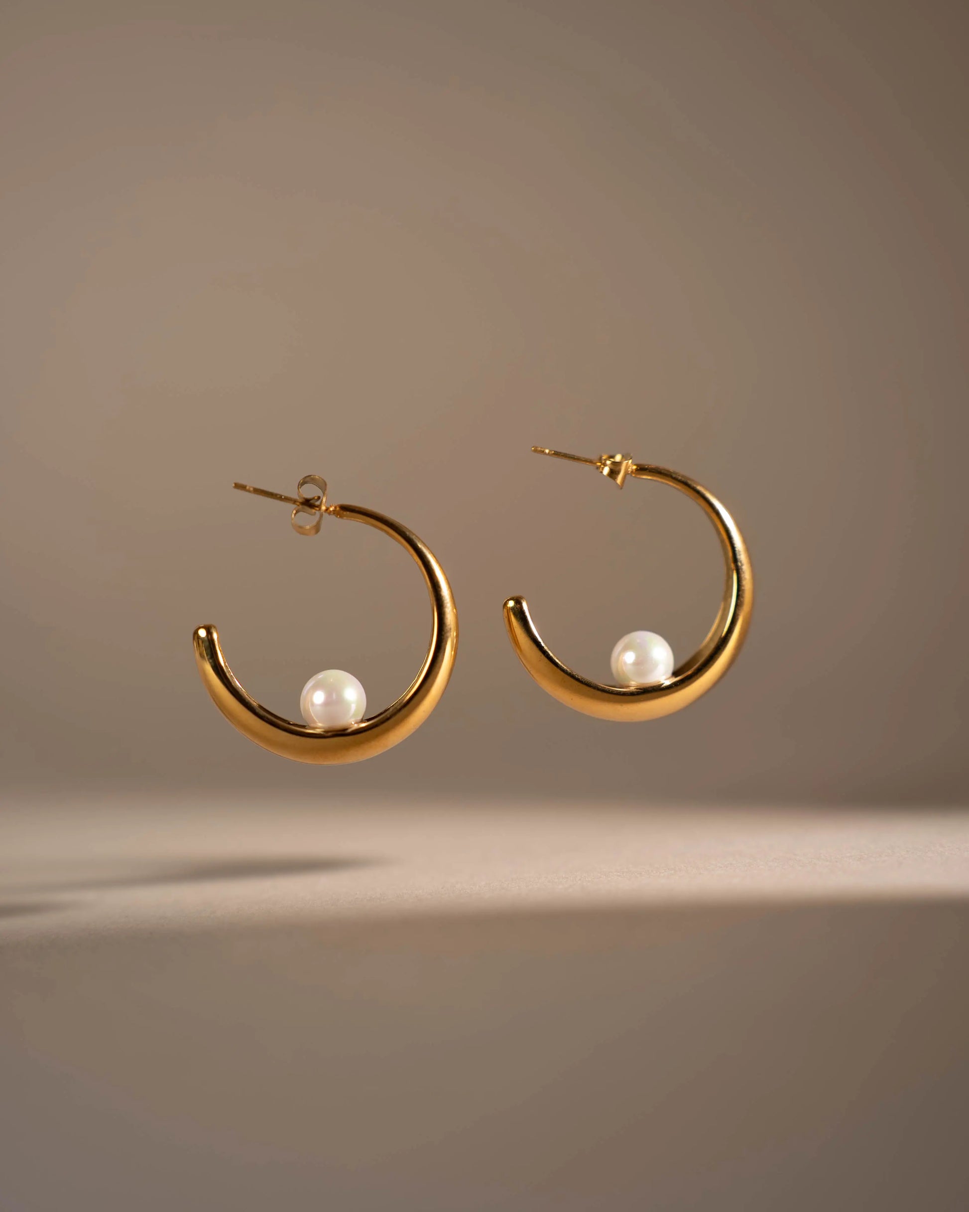 Lunar Pearl Earrings – The harmony of the moon and the sea PHOEBE'S 