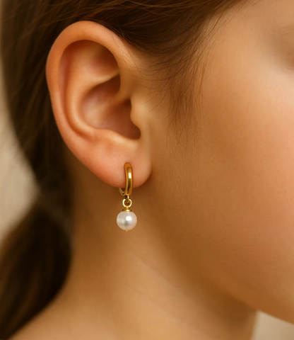 Minimalist 18k gold-plated hoop earrings with dangling pearl PHOEBE'S 