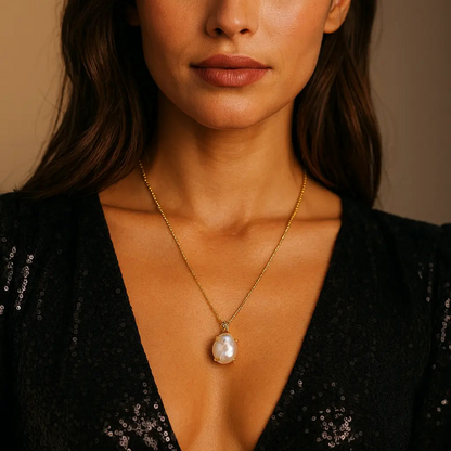 Minimalist Stainless Steel Necklace with Pearl Pendant – Elegance that Manifests Light PHOEBE'S 