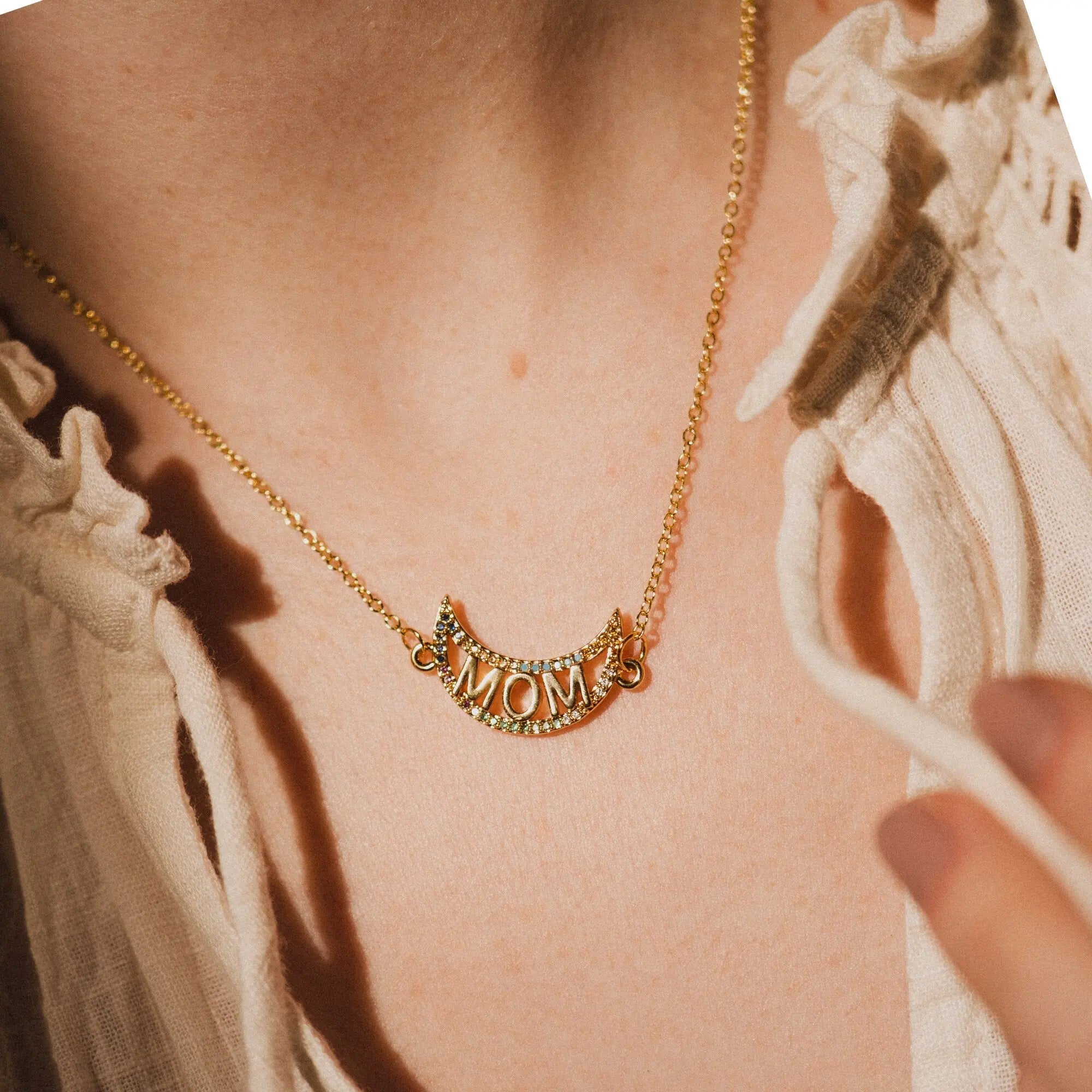 Minimalist necklace, Gift for Mom, Gold Plated Jewelry