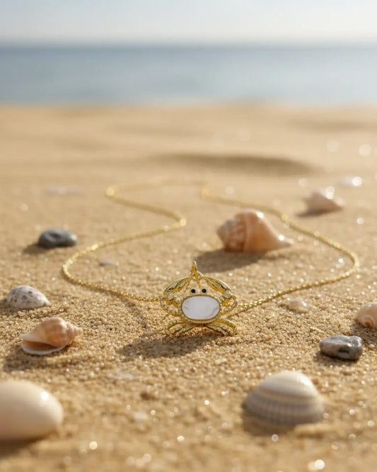 Mother-of-Pearl Crab Necklace in 18K Gold Plating PHOEBE`S 