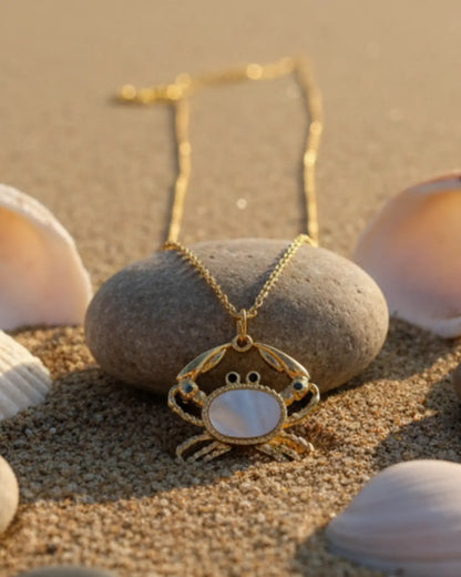 Mother-of-Pearl Crab Necklace in 18K Gold Plating PHOEBE`S 