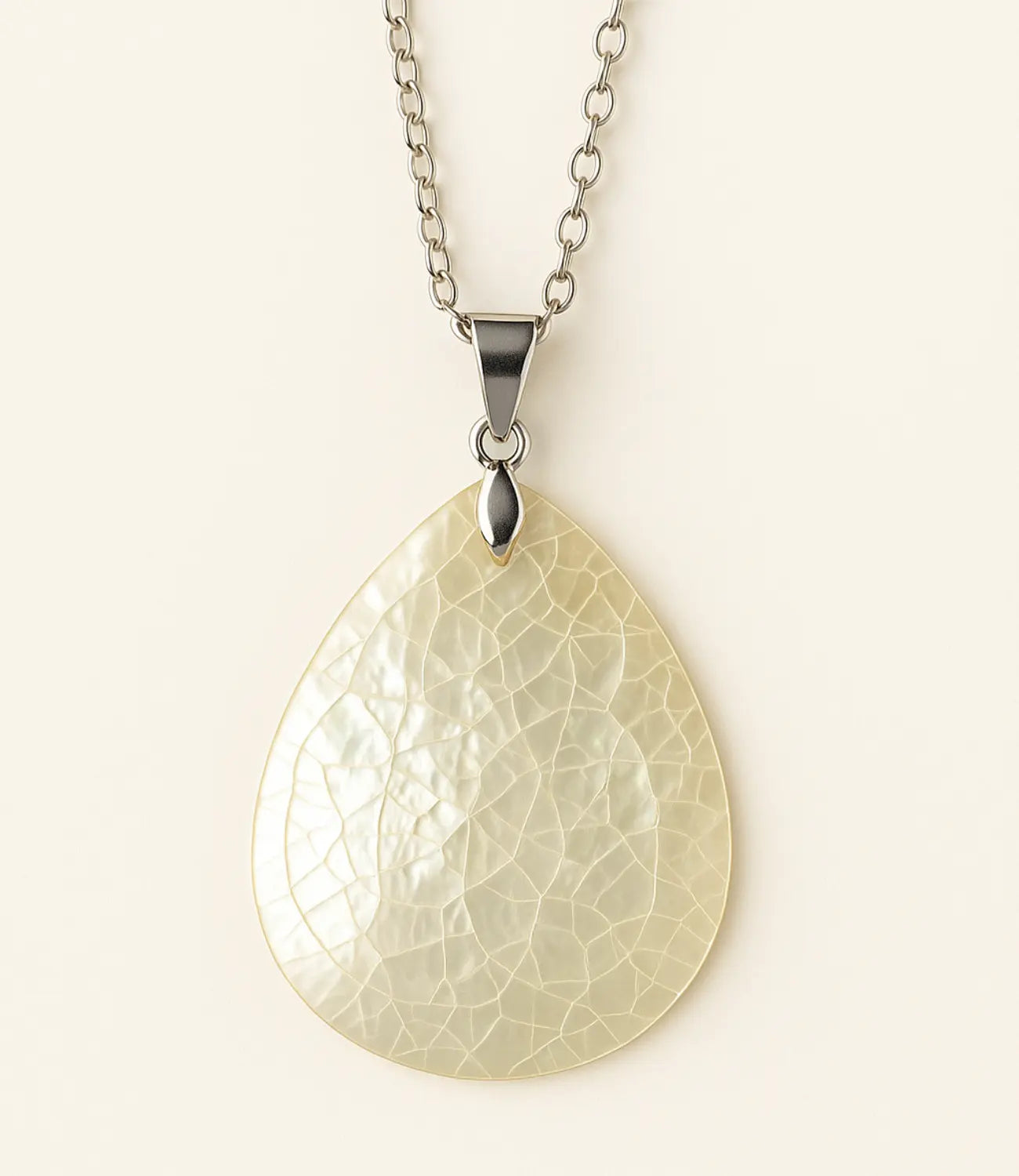 Mother-of-Pearl Necklace and Earrings Set Phoebe`s  