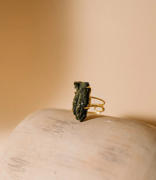 Natural Rough Green Tourmaline Ring – Adjustable and Gold-Plated PHOEBE'S 