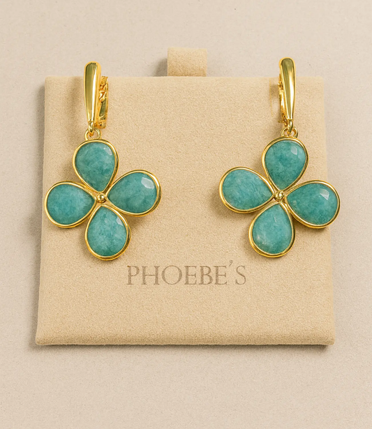 Natural Stone Flower Earrings – Amazonite, White Quartz, or Labradorite Product Description Phoebe`s  