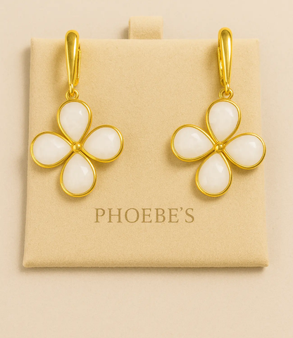 Natural Stone Flower Earrings – Amazonite, White Quartz, or Labradorite Product Description Phoebe`s  