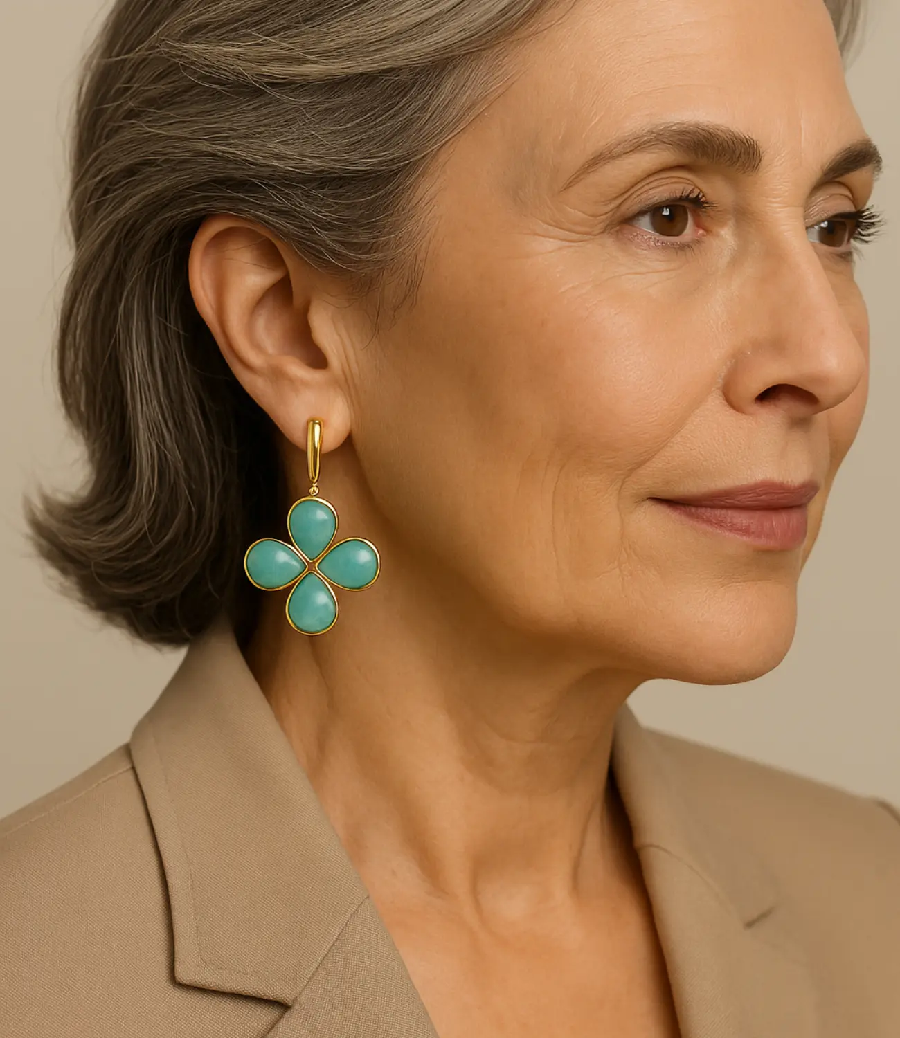 Natural Stone Flower Earrings – Amazonite, White Quartz, or Labradorite Product Description Phoebe`s  