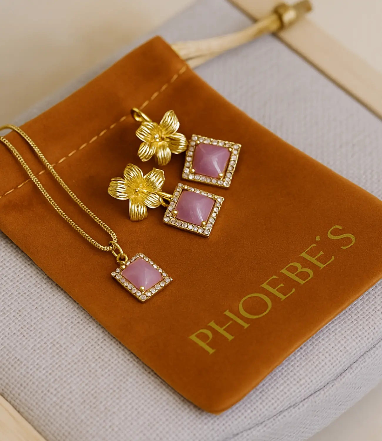 Necklace and Earrings Set with Natural Stones Phoebe`s  