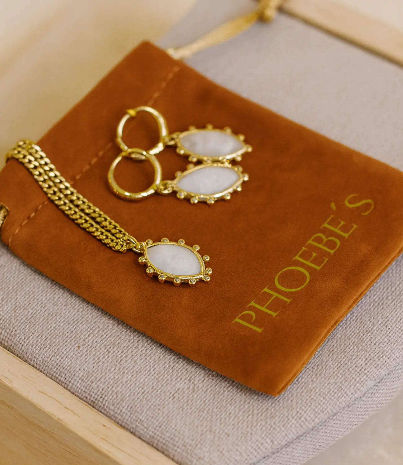 Necklace and Earrings Set with Natural Stones in 18K Gold Plating PHOEBE'S 