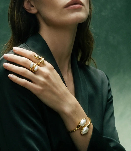 Open Baroque Pearl Bracelet – Soft Strength and Natural Beauty PHOEBE'S 