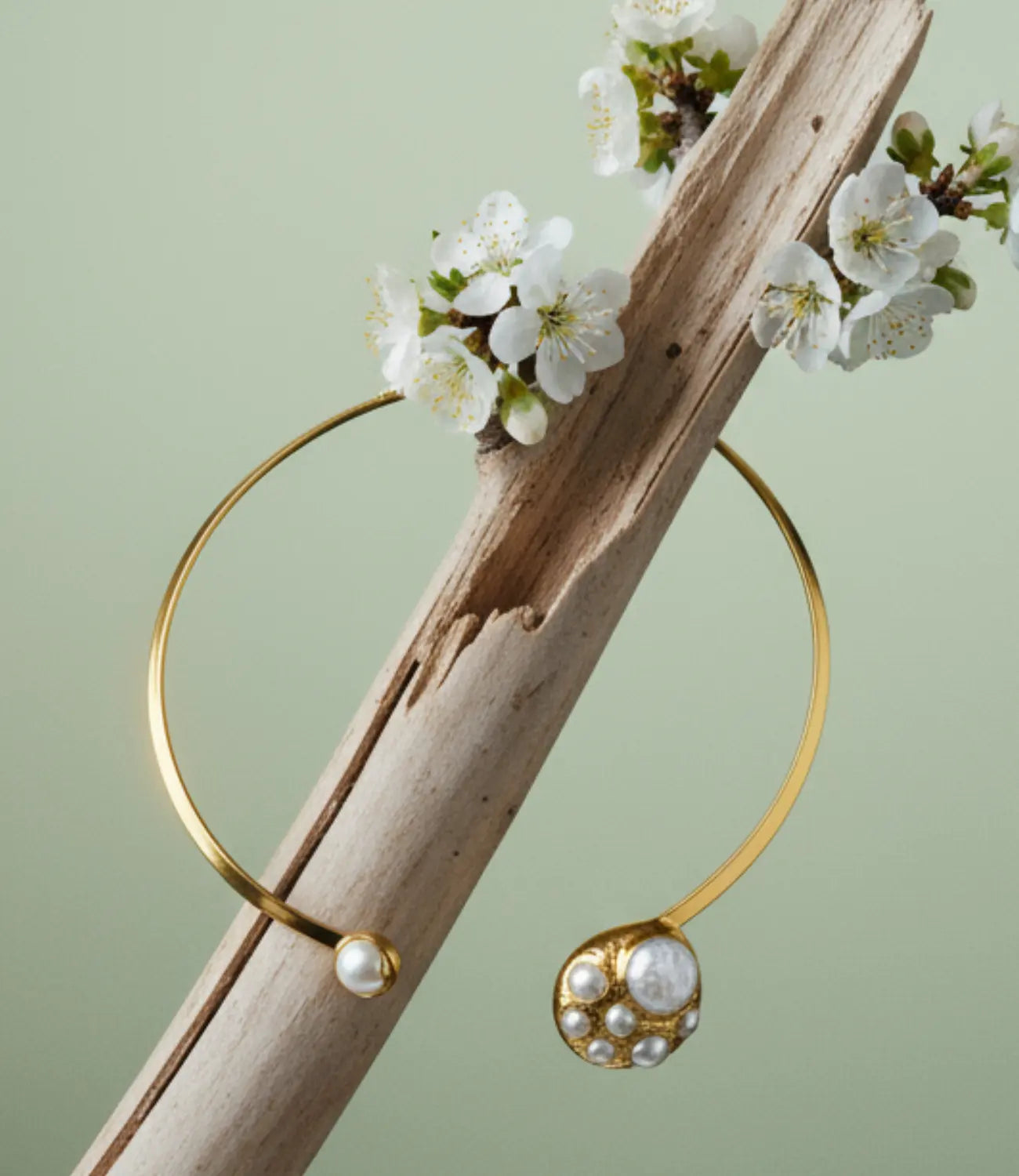 Open Gold Necklace with Pearls – 18K Gold Plated Choker with Natural Pearls PHOEBE'S 