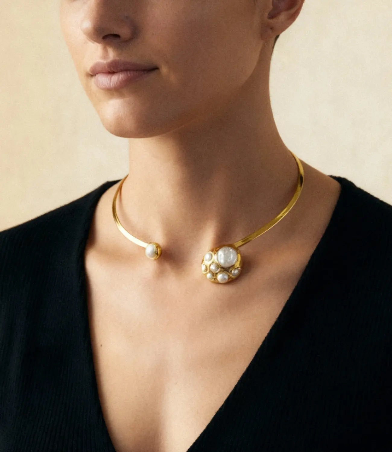 Open Gold Necklace with Pearls – 18K Gold Plated Choker with Natural Pearls PHOEBE'S 